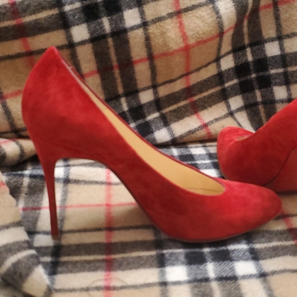 Christian Louboutin Red Pumps - Picture 3 of 8